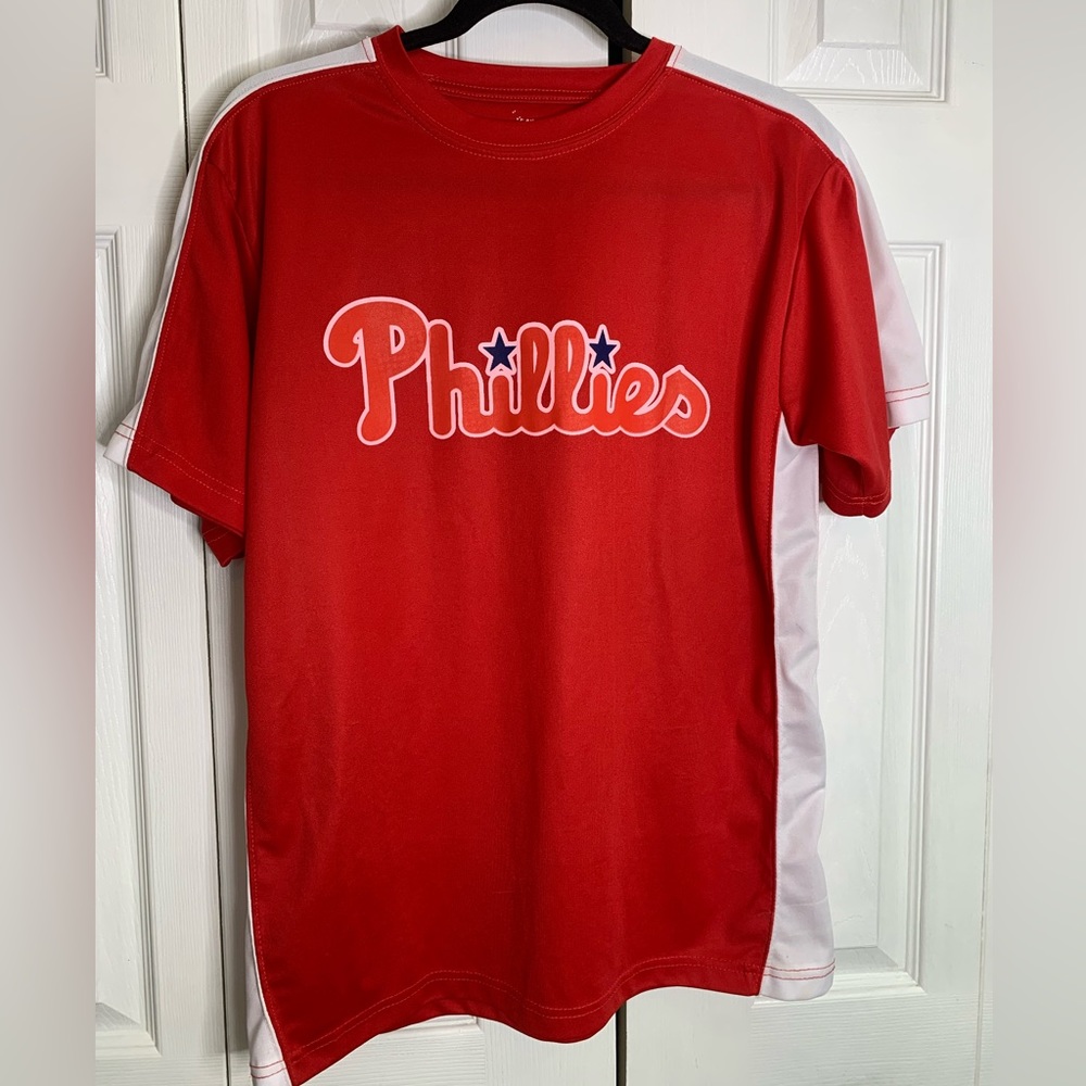Philadelphia Phillies Red And White T-Shirt Medium